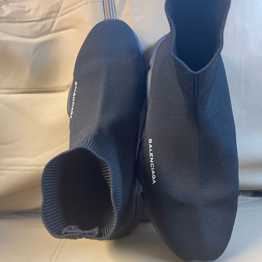 BALECIANGA Authentic